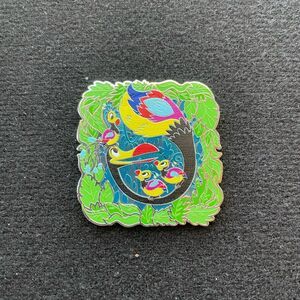 Kevin and babies Enamel Pin Disney Pixar Up